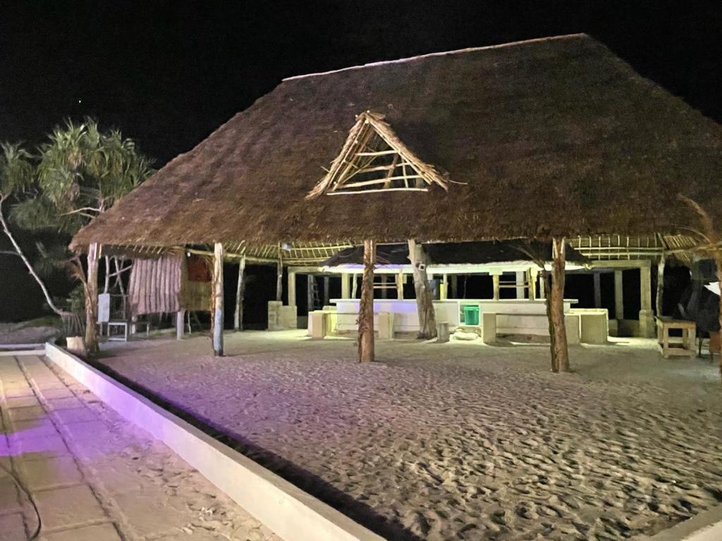 Jambo Beach Hotel パジェ エクステリア 写真