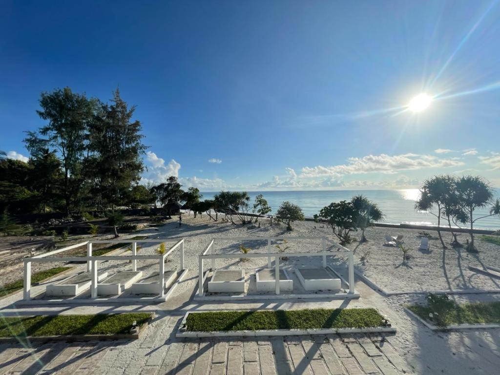 Jambo Beach Hotel パジェ エクステリア 写真